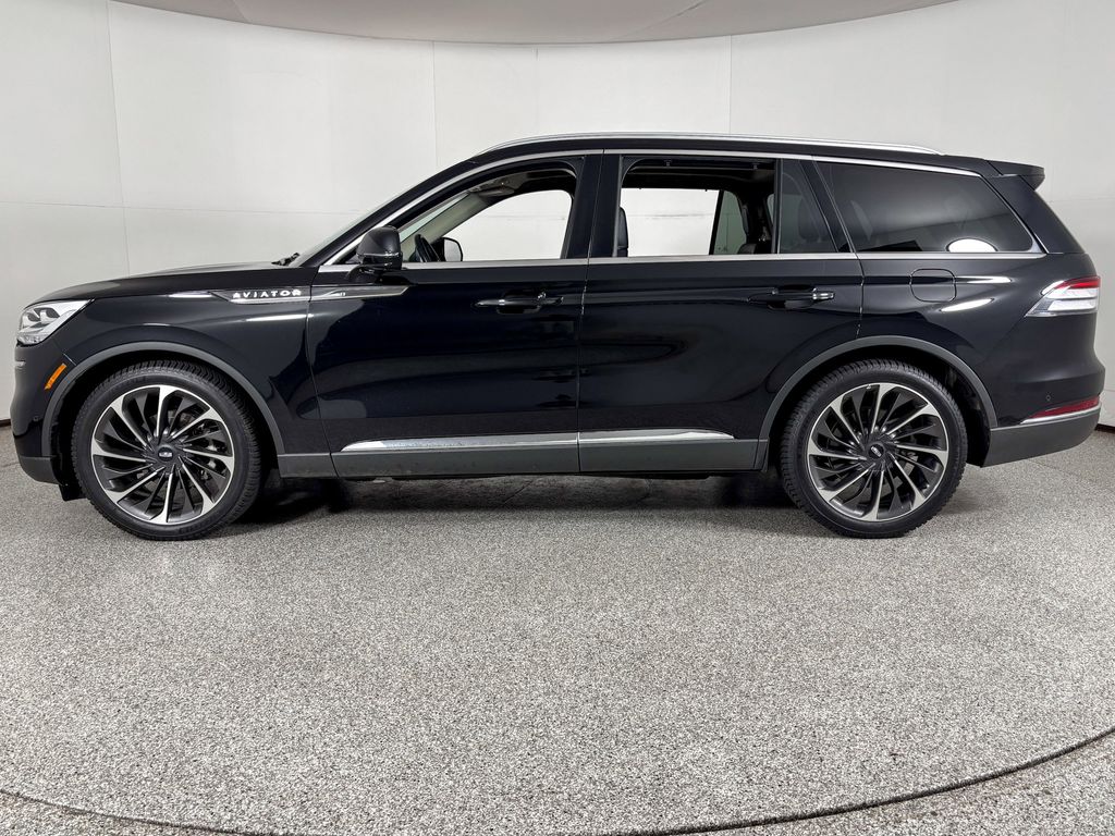 Thumbnail: 2020 Lincoln Aviator - 6