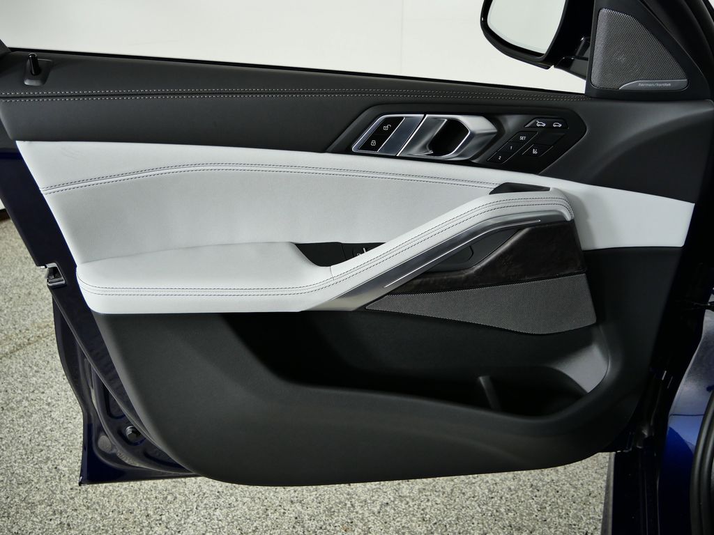 Thumbnail: 2026 BMW X6 - 33