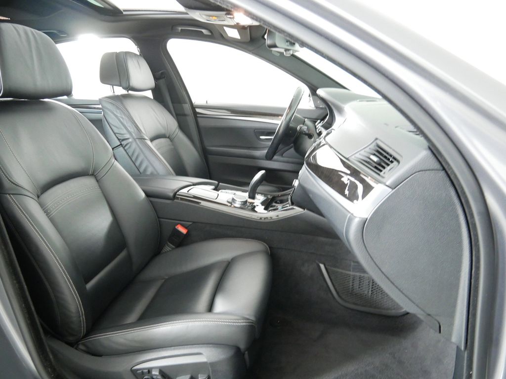 2015 BMW 5 Series 535i xDrive 22