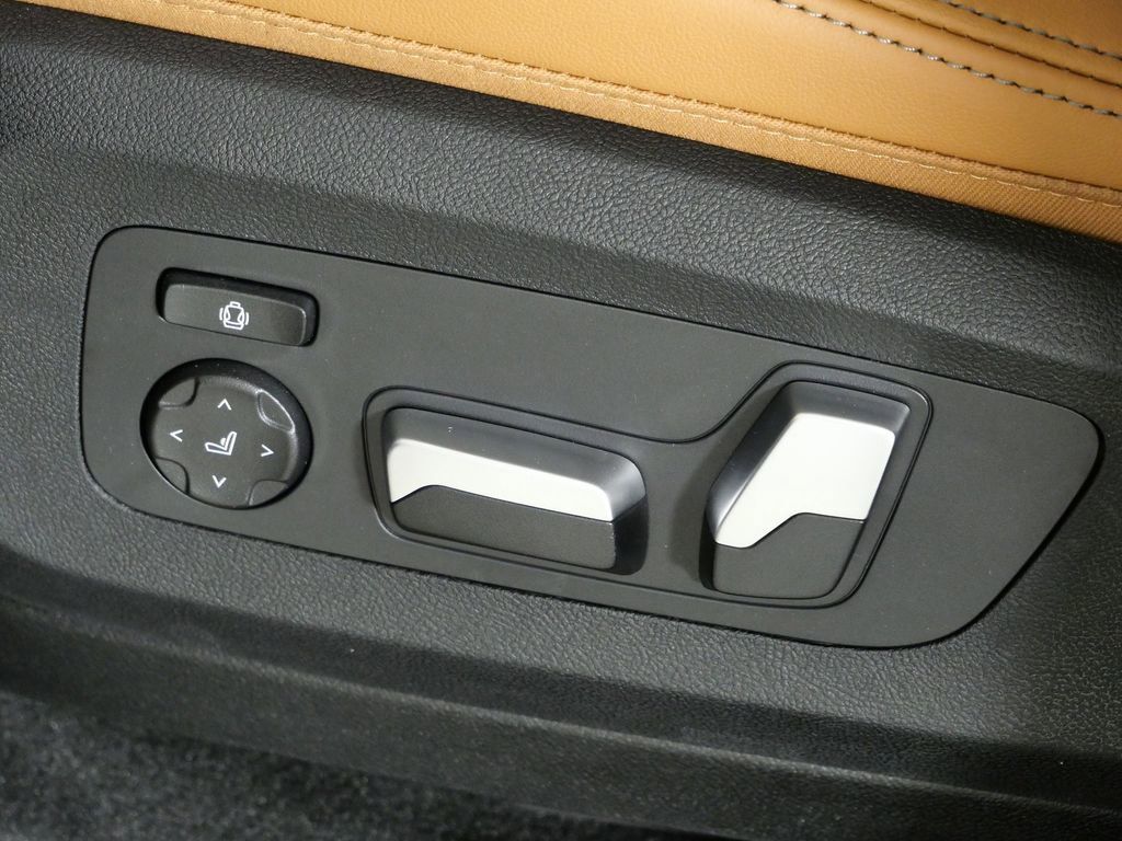 Thumbnail: 2026 BMW X5 - 41