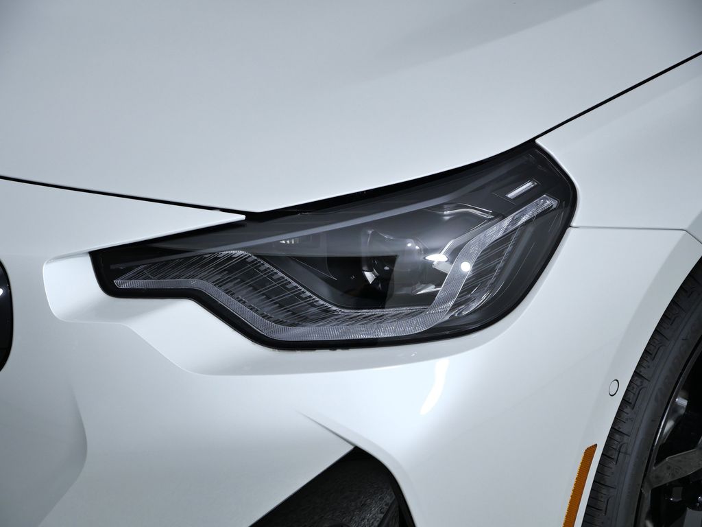 Thumbnail: 2025 BMW 2 Series - 3