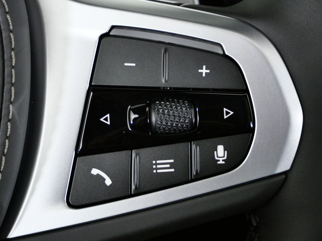 Thumbnail: 2026 BMW X5 - 42