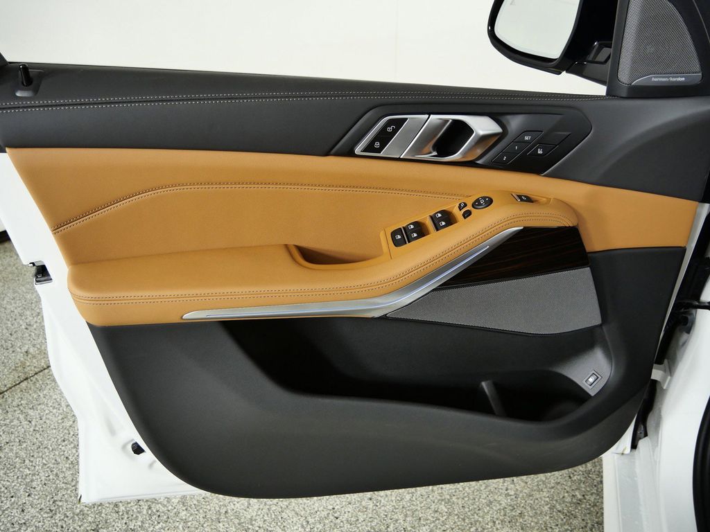 Thumbnail: 2026 BMW X5 - 34