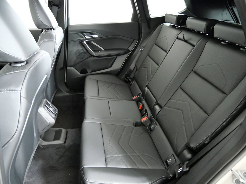 Thumbnail: 2026 BMW X1 - 32