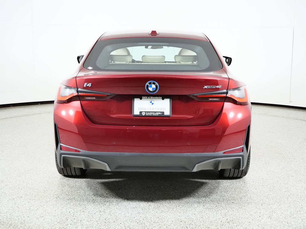 Thumbnail: 2025 BMW i4 - 12