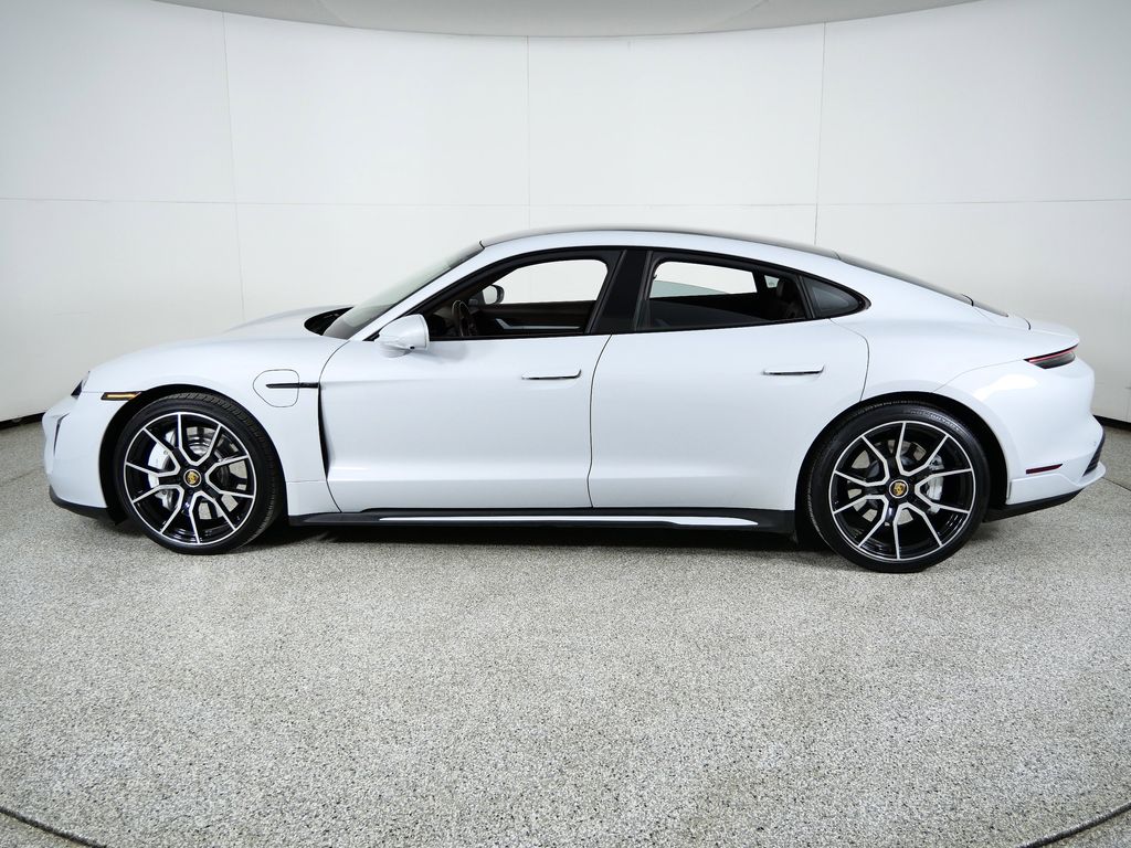 Thumbnail: 2024 Porsche Taycan - 15