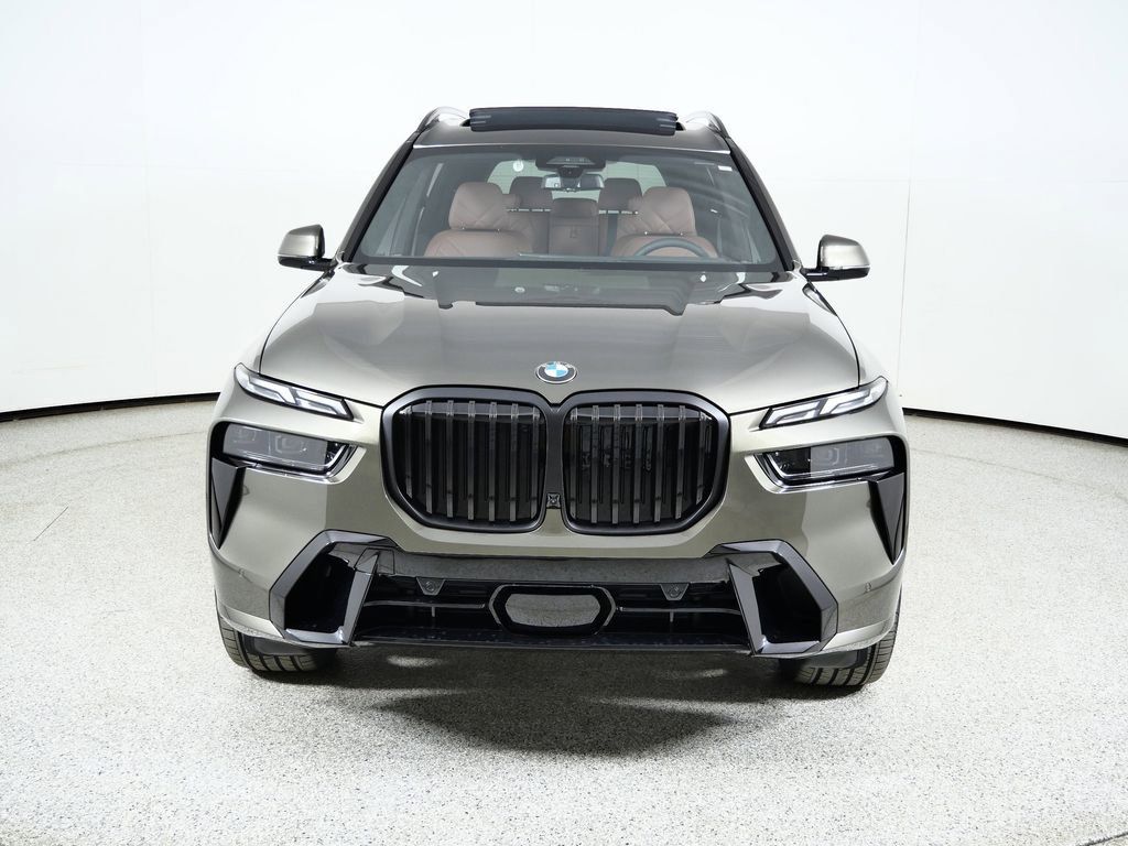 Thumbnail: 2026 BMW X7 - 4