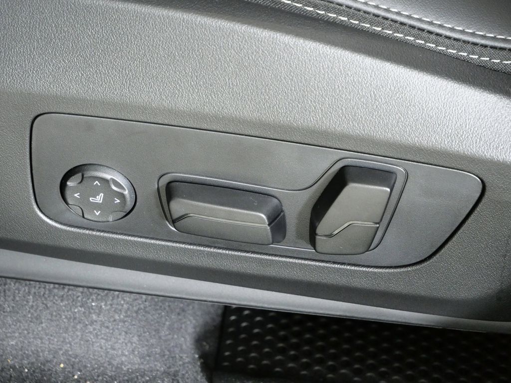 Thumbnail: 2026 BMW X1 - 37