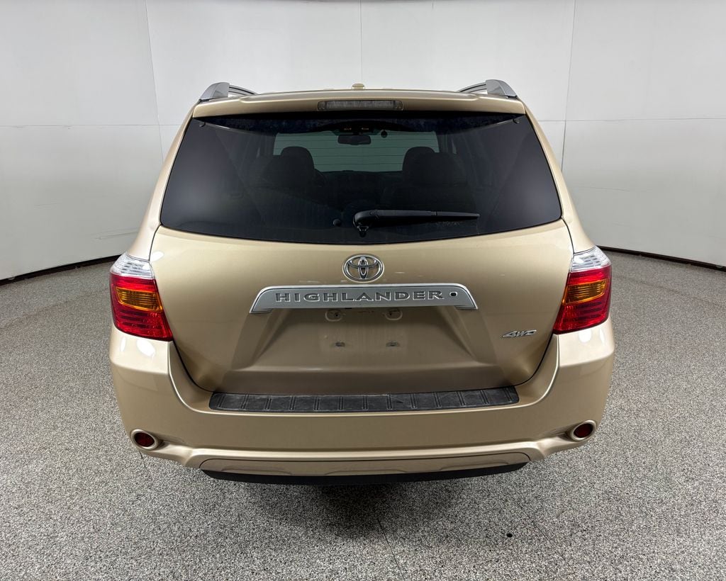 Thumbnail: 2010 Toyota Highlander - 6