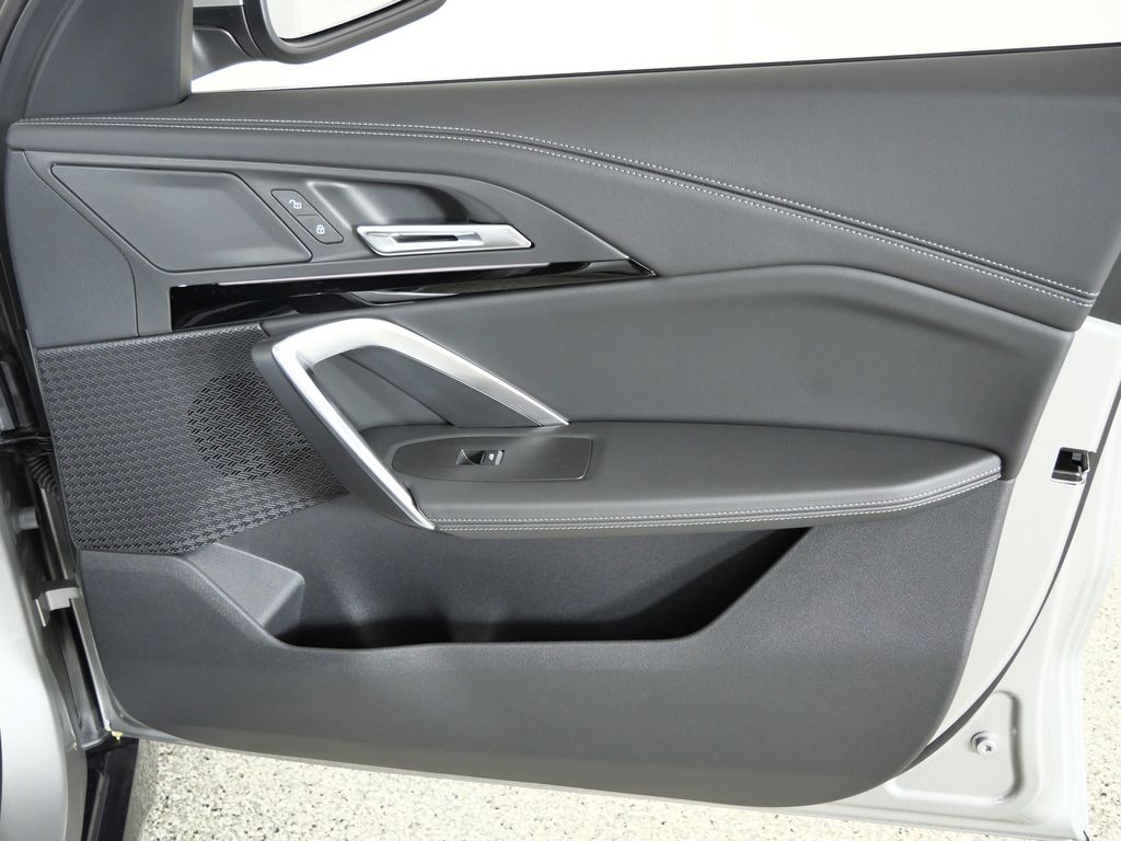 Thumbnail: 2026 BMW X1 - 19