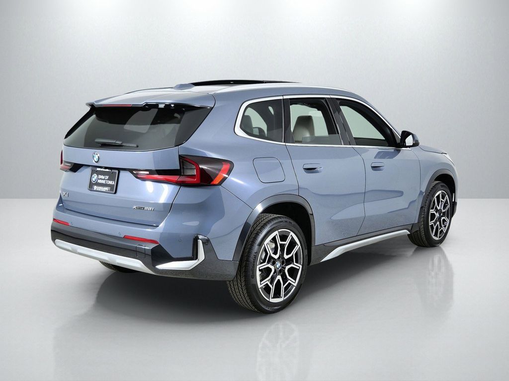 Thumbnail: 2026 BMW X1 - 9