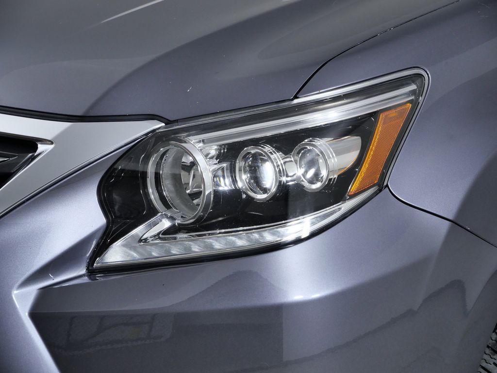 Thumbnail: 2018 Lexus GX - 4