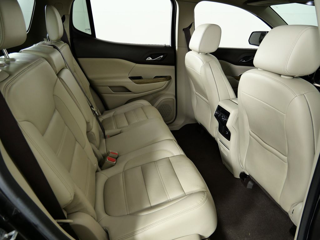 Thumbnail: 2017 GMC Acadia - 26