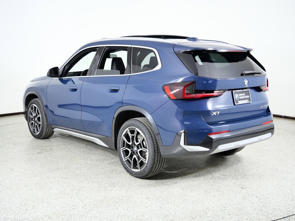 Thumbnail: 2026 BMW X1 - 14