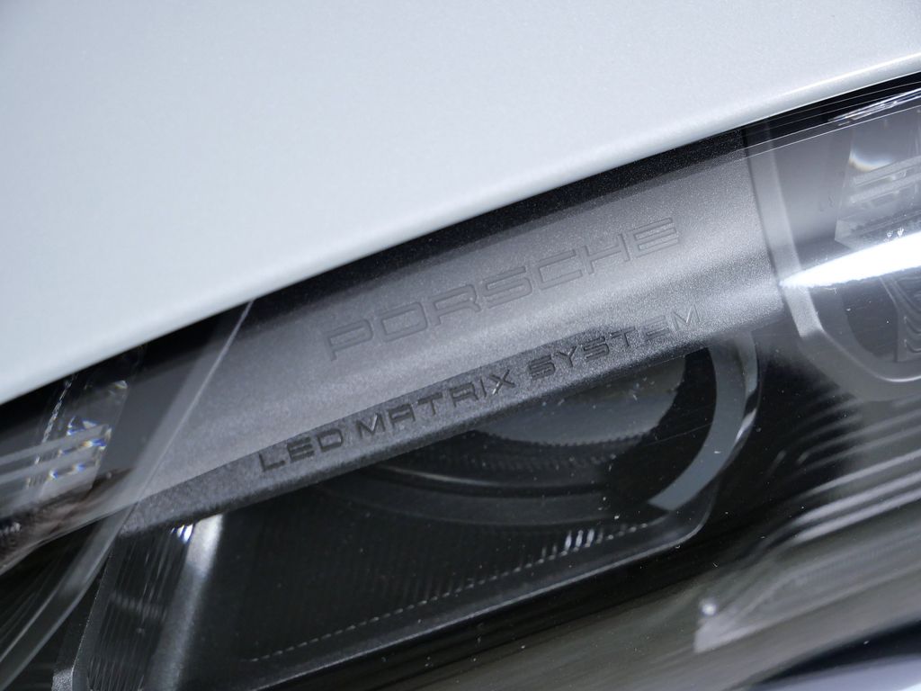 Thumbnail: 2024 Porsche Taycan - 5