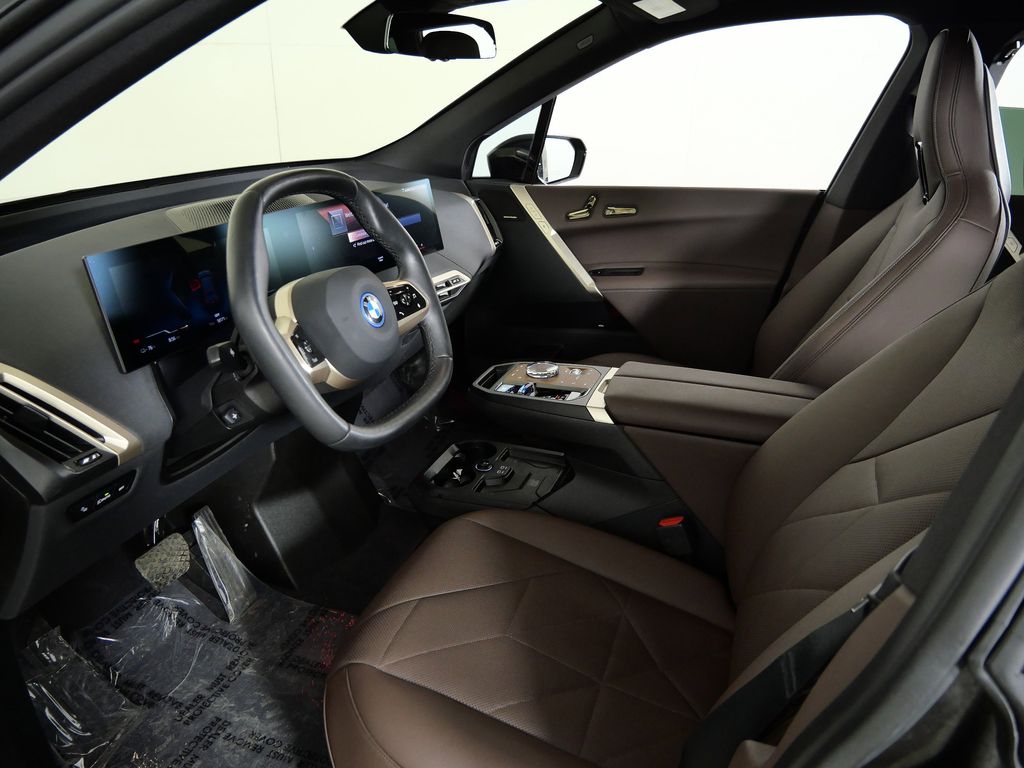 Thumbnail: 2023 BMW iX - 38