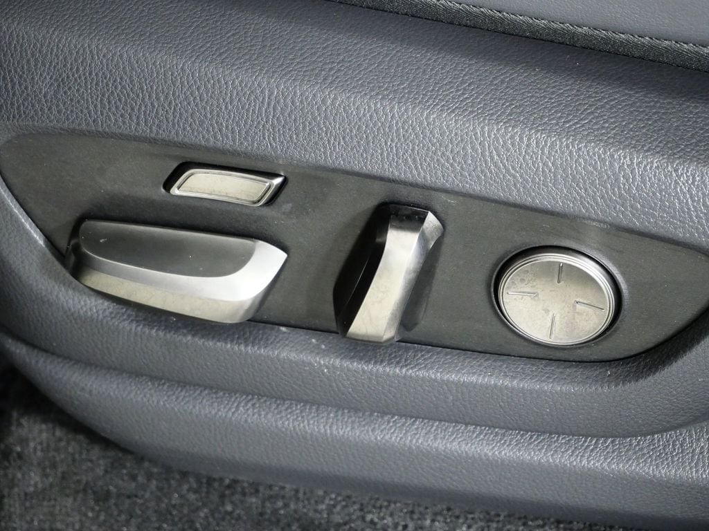 Thumbnail: 2024 Lexus LX - 39