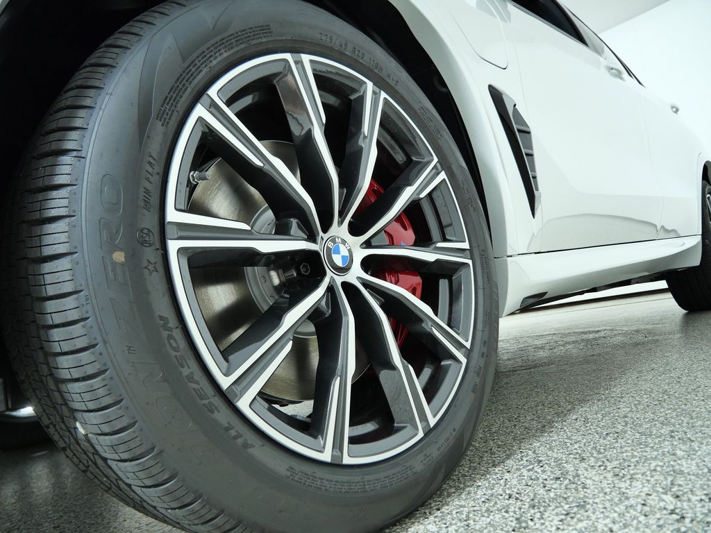 Thumbnail: 2026 BMW X5 - 4