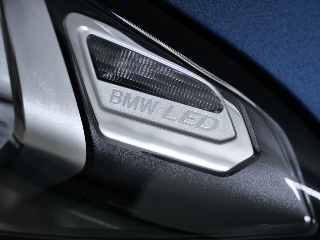 Thumbnail: 2026 BMW 3 Series - 6