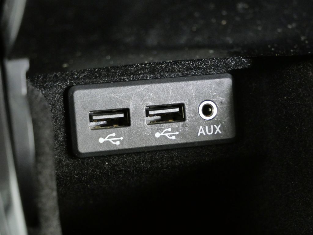 Thumbnail: 2016 Nissan Maxima - 47