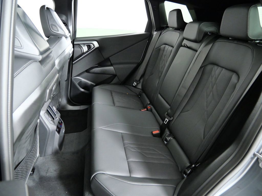 Thumbnail: 2026 BMW X3 - 33