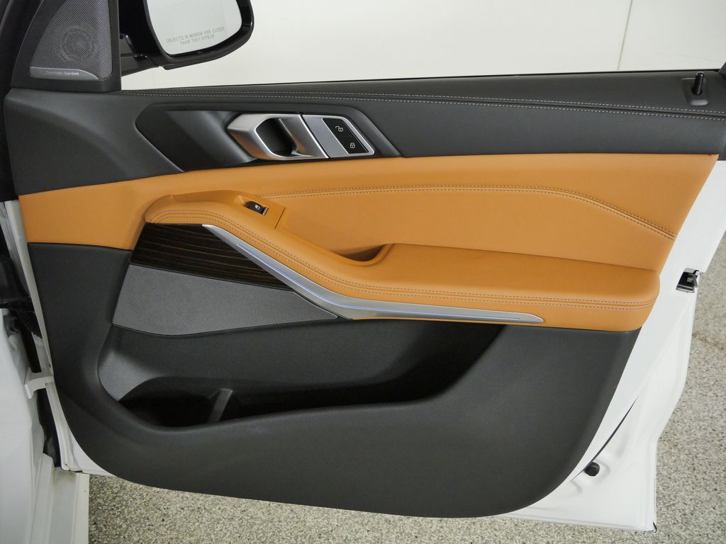 Thumbnail: 2025 BMW X5 - 23