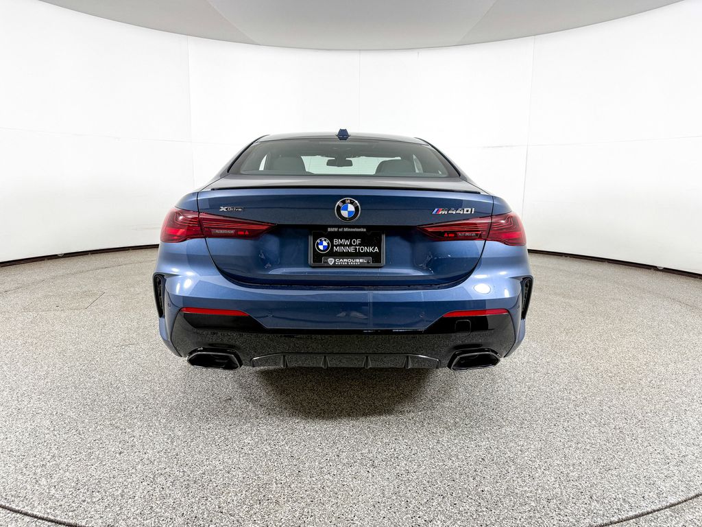Thumbnail: 2026 BMW 4 Series - 13