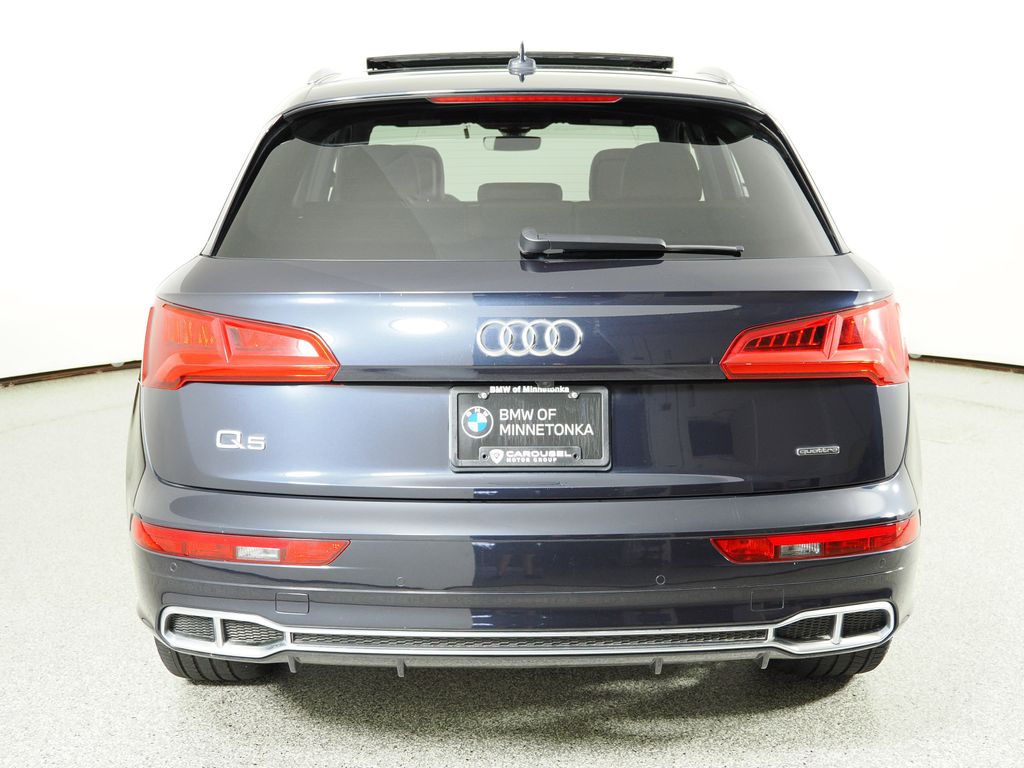 Thumbnail: 2020 Audi Q5 - 10