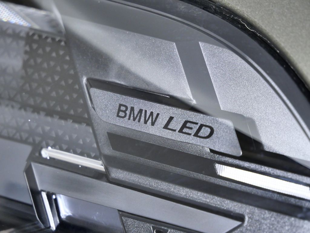 Thumbnail: 2026 BMW X5 - 4