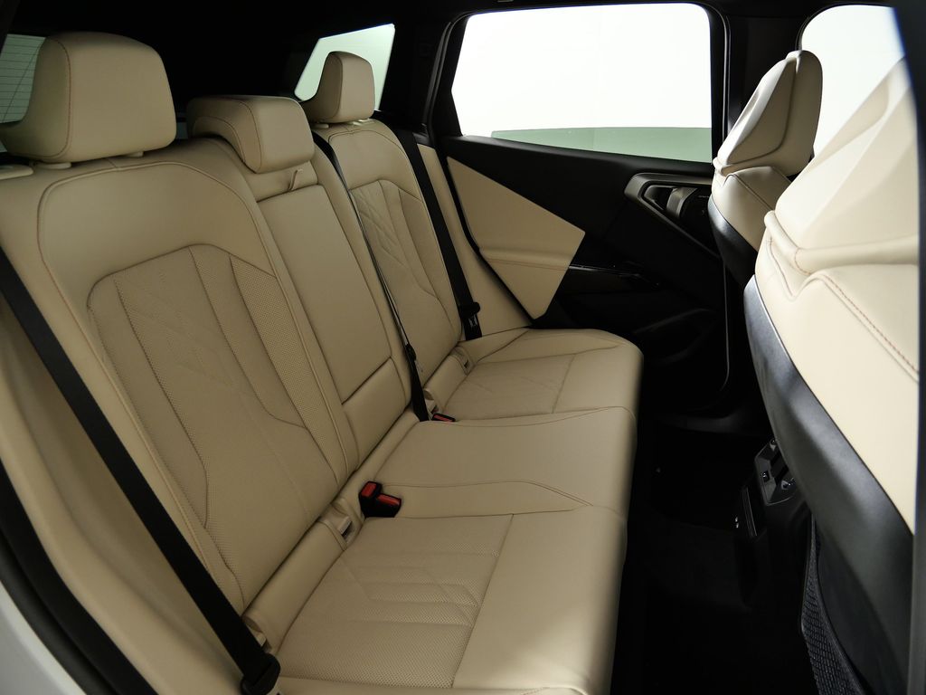 Thumbnail: 2026 BMW X3 - 24