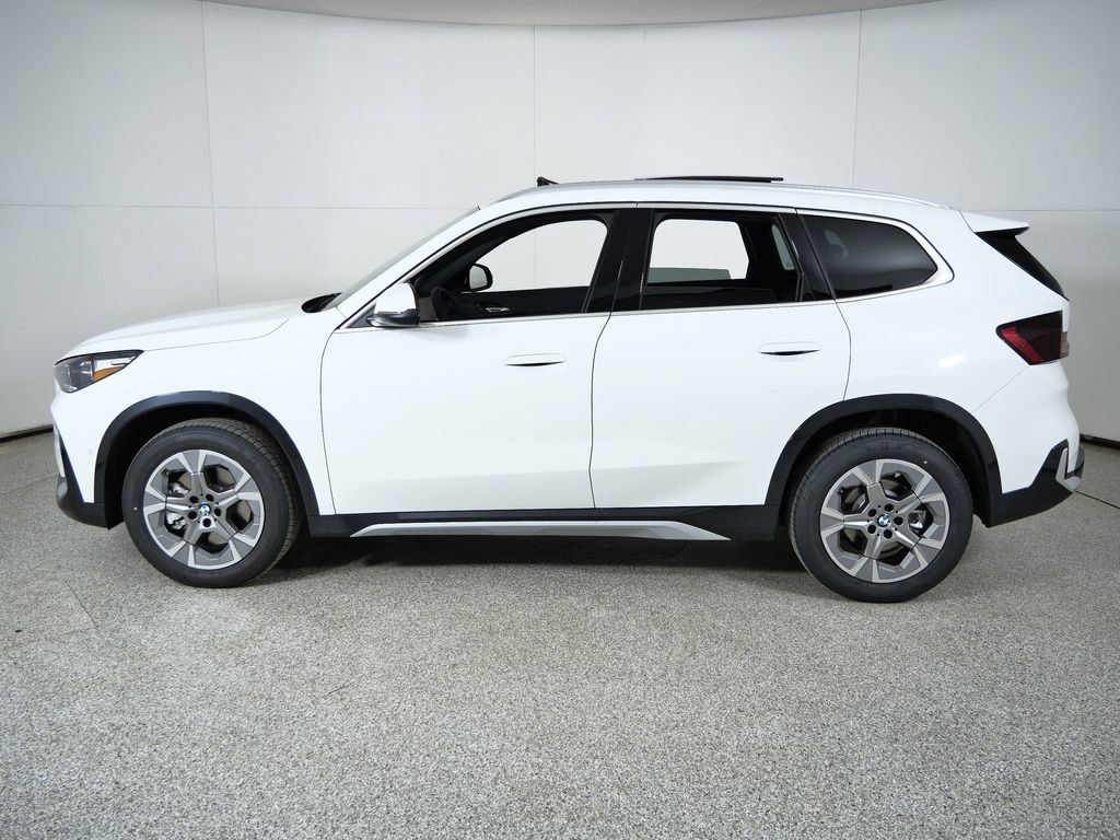 Thumbnail: 2026 BMW X1 - 17