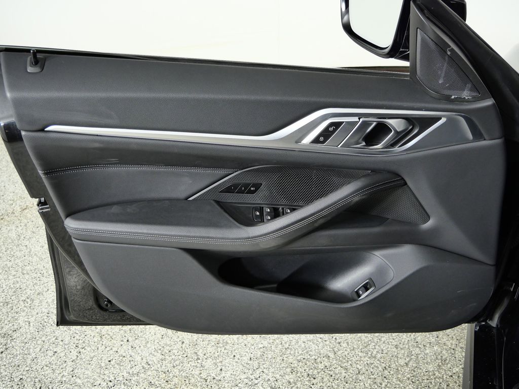 Thumbnail: 2023 BMW 4 Series - 33