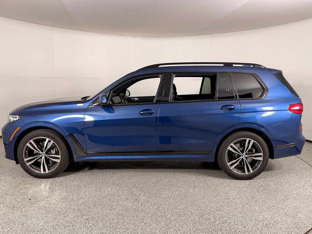 Thumbnail: 2021 BMW X7 - 6