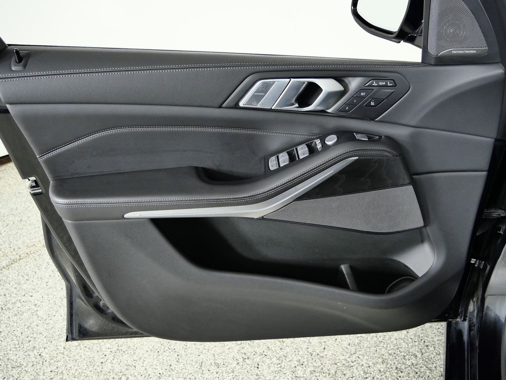 Thumbnail: 2020 BMW X7 - 34