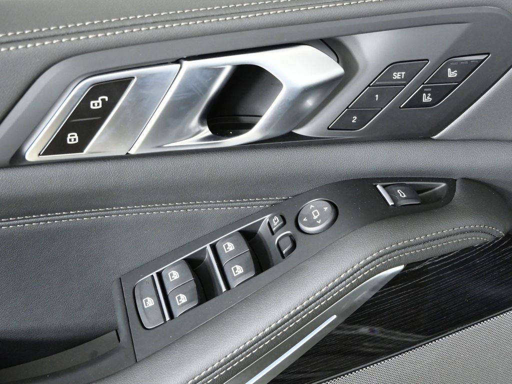 Thumbnail: 2026 BMW X5 - 37