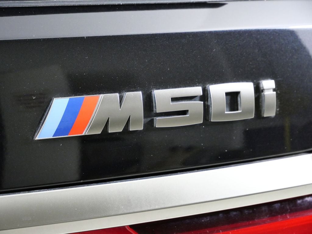 Thumbnail: 2020 BMW X7 - 13