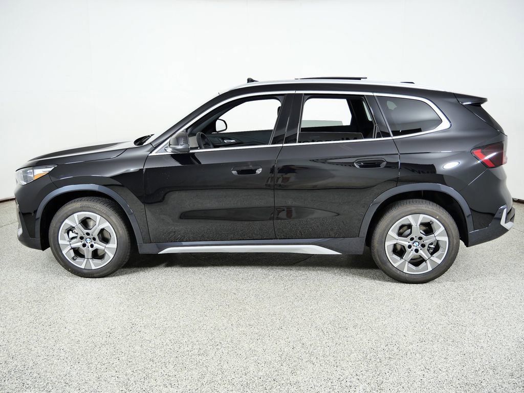 Thumbnail: 2026 BMW X1 - 17