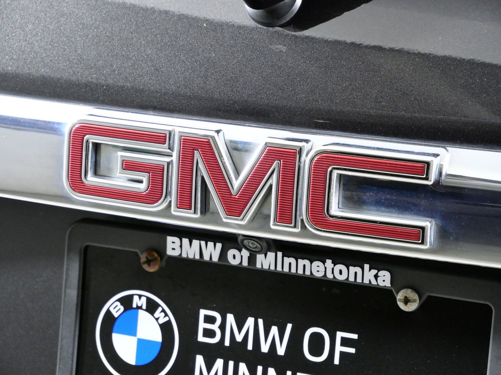 Thumbnail: 2017 GMC Acadia - 12