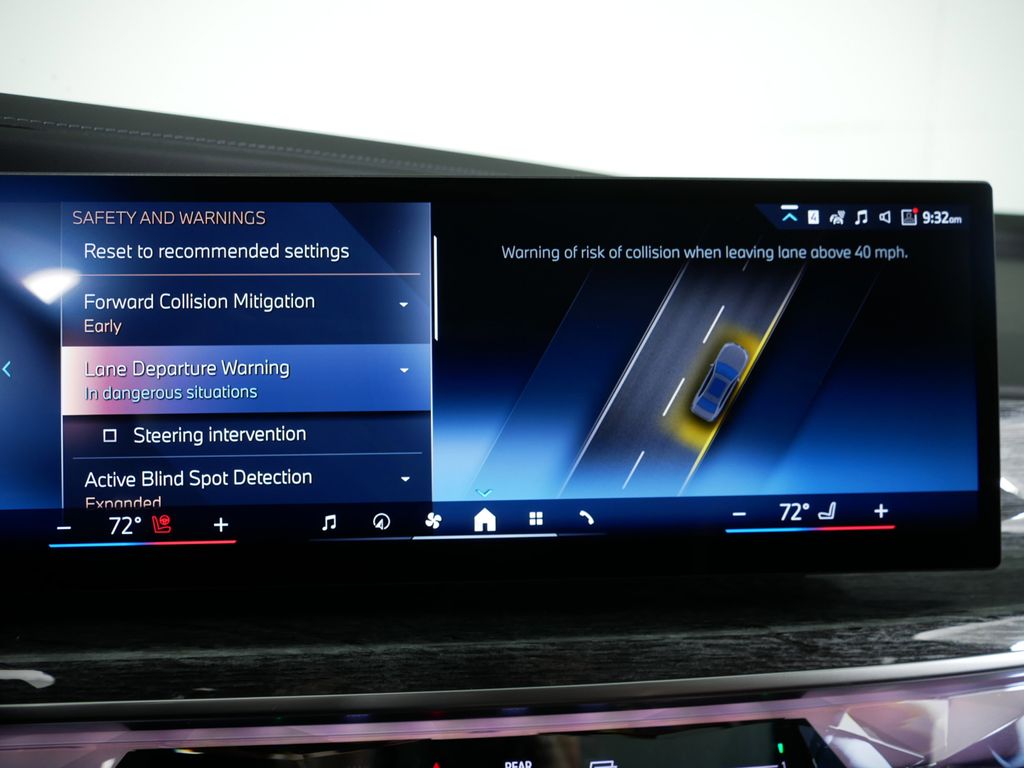 Thumbnail: 2025 BMW 7 Series - 42