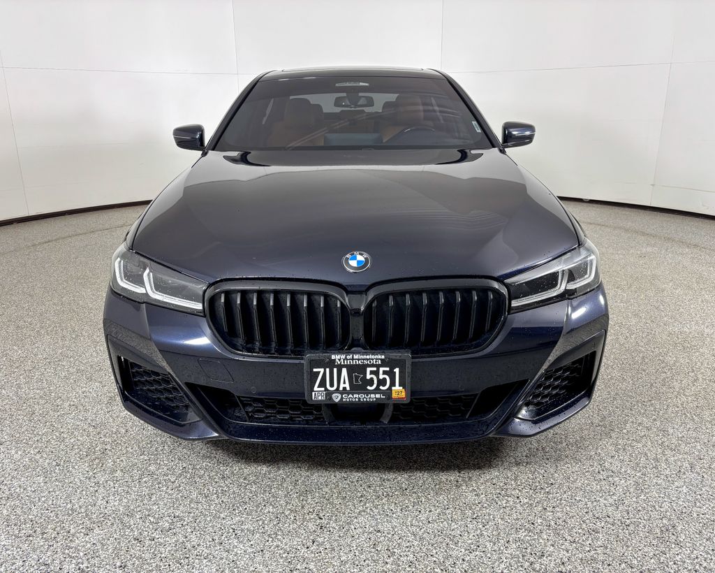 Thumbnail: 2023 BMW 5 Series - 3