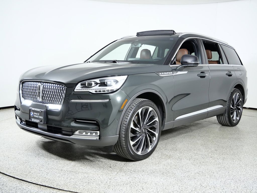 Thumbnail: 2023 Lincoln Aviator - 1