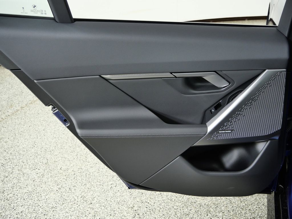 Thumbnail: 2026 BMW 5 Series - 29