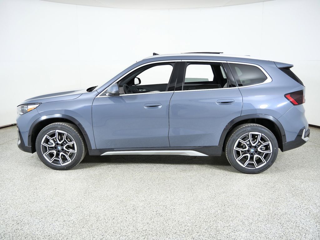 Thumbnail: 2026 BMW X1 - 15