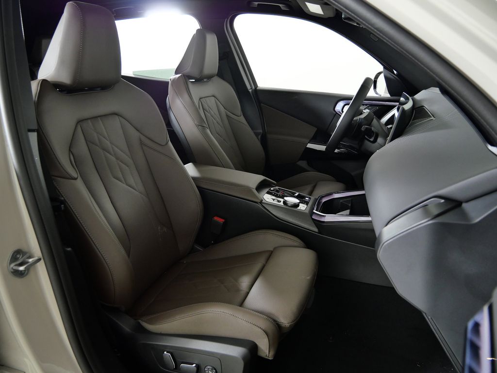 Thumbnail: 2026 BMW X3 - 22