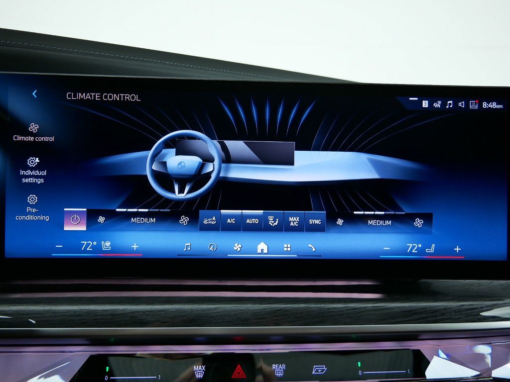 Thumbnail: 2024 BMW i7 - 39