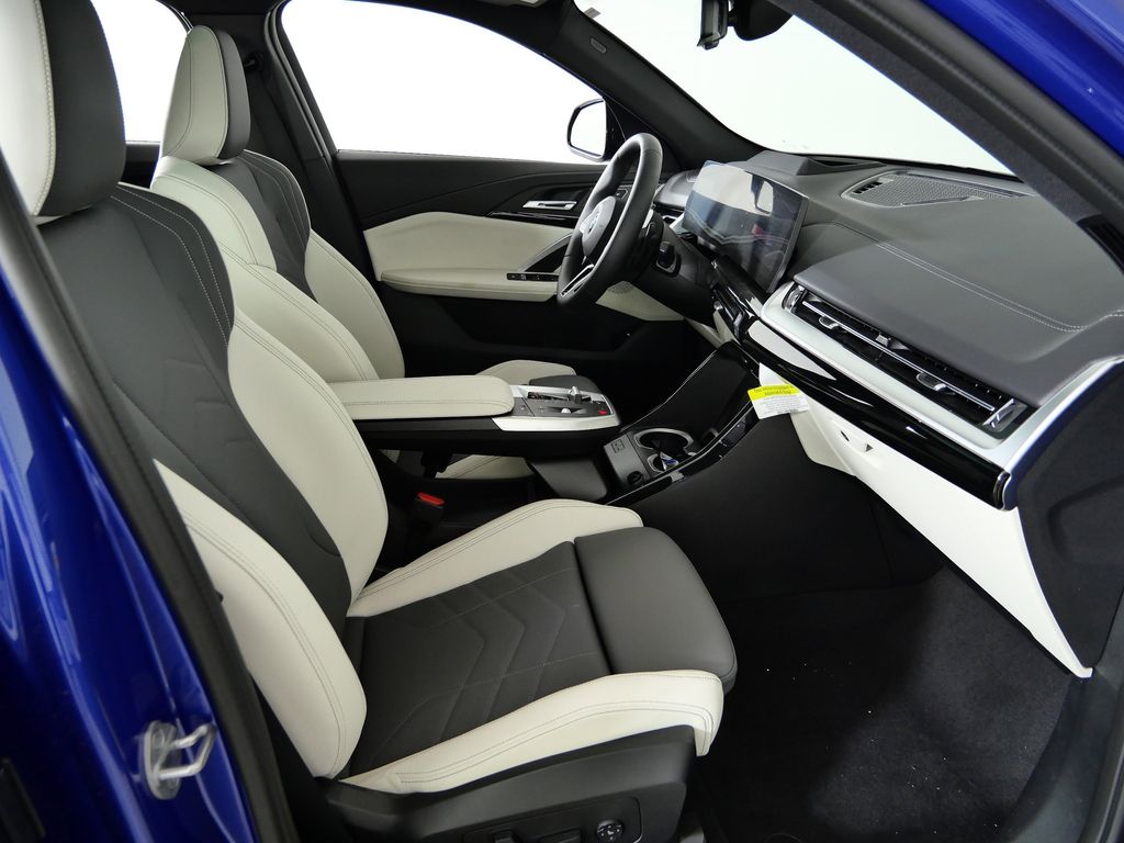 Thumbnail: 2026 BMW X2 - 21