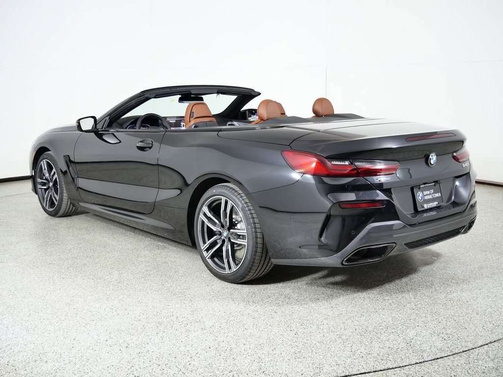 Thumbnail: 2026 BMW 8 Series - 16