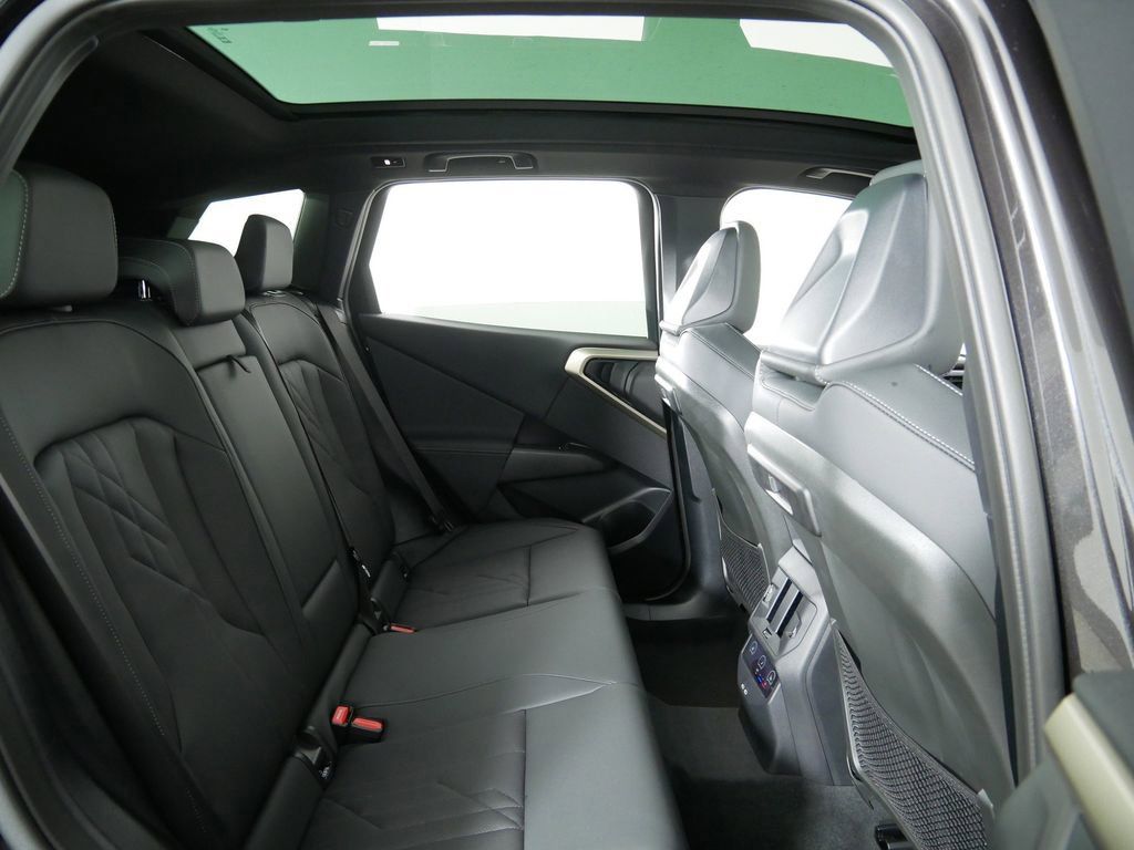 Thumbnail: 2025 BMW X3 - 26