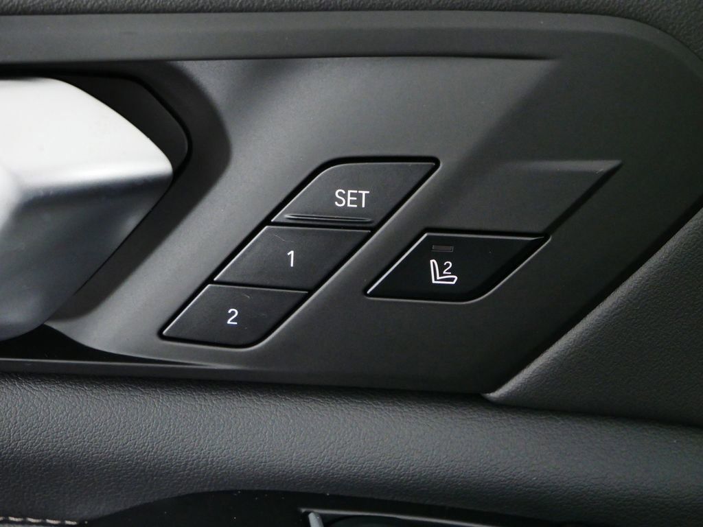 Thumbnail: 2026 BMW X5 - 35