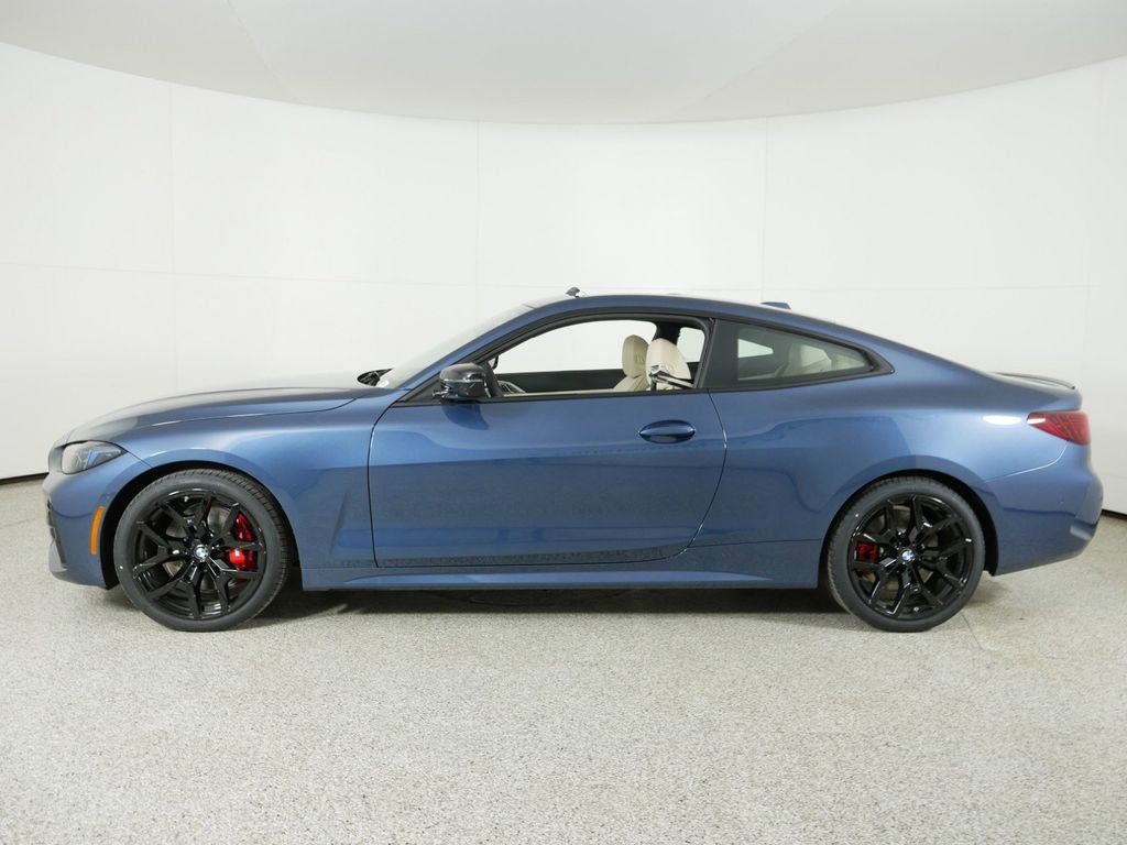 Thumbnail: 2025 BMW 4 Series - 16